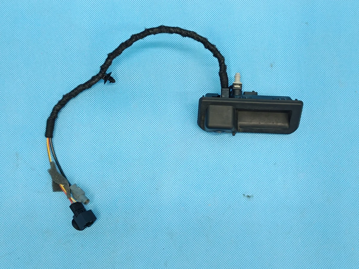 Skoda Karoq 1.5 TSI Microinterruptor Câmera Porta-bagagens 57A827566