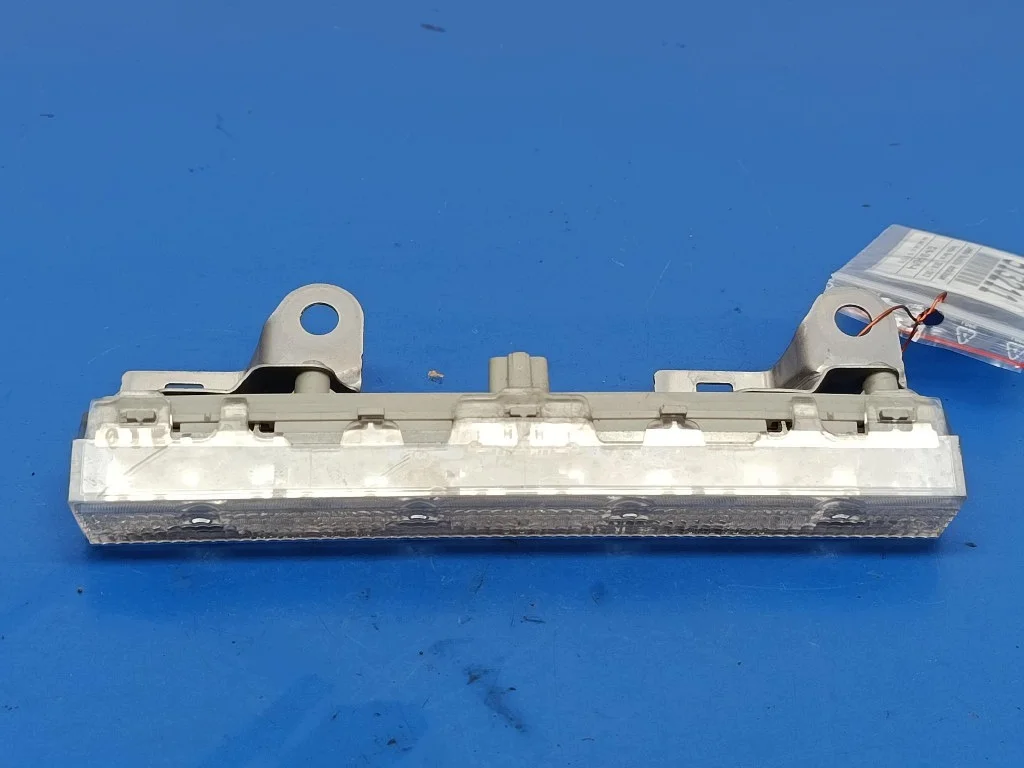 Toyota Auris E15 3. Bremsleuchte gebraucht