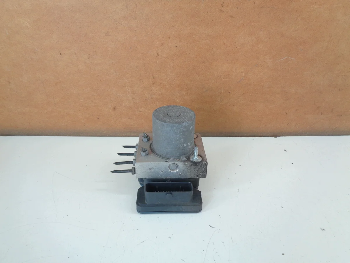 MB Sprinter W906 Bremspumpe ABS 9069005502