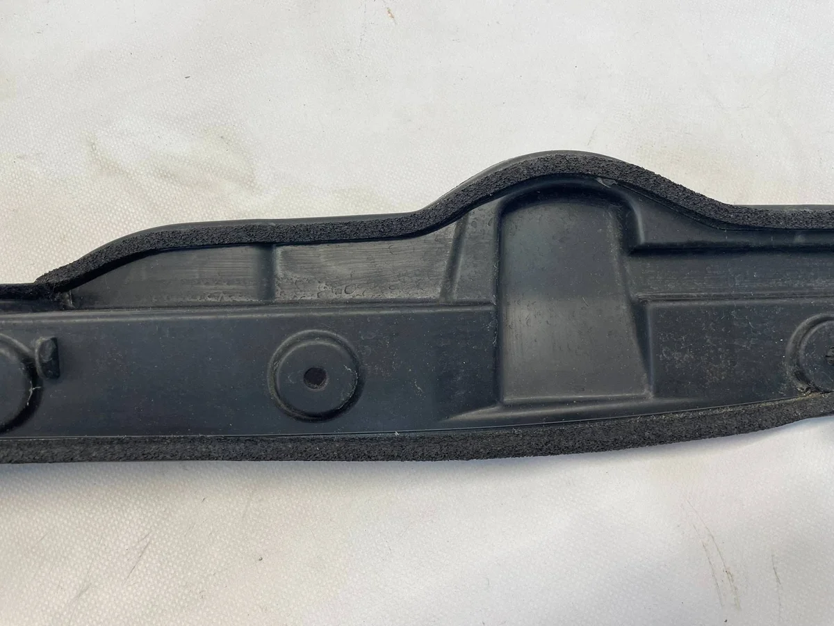 Toyota Prius W3 53828-47030 aile garde-boue image 3