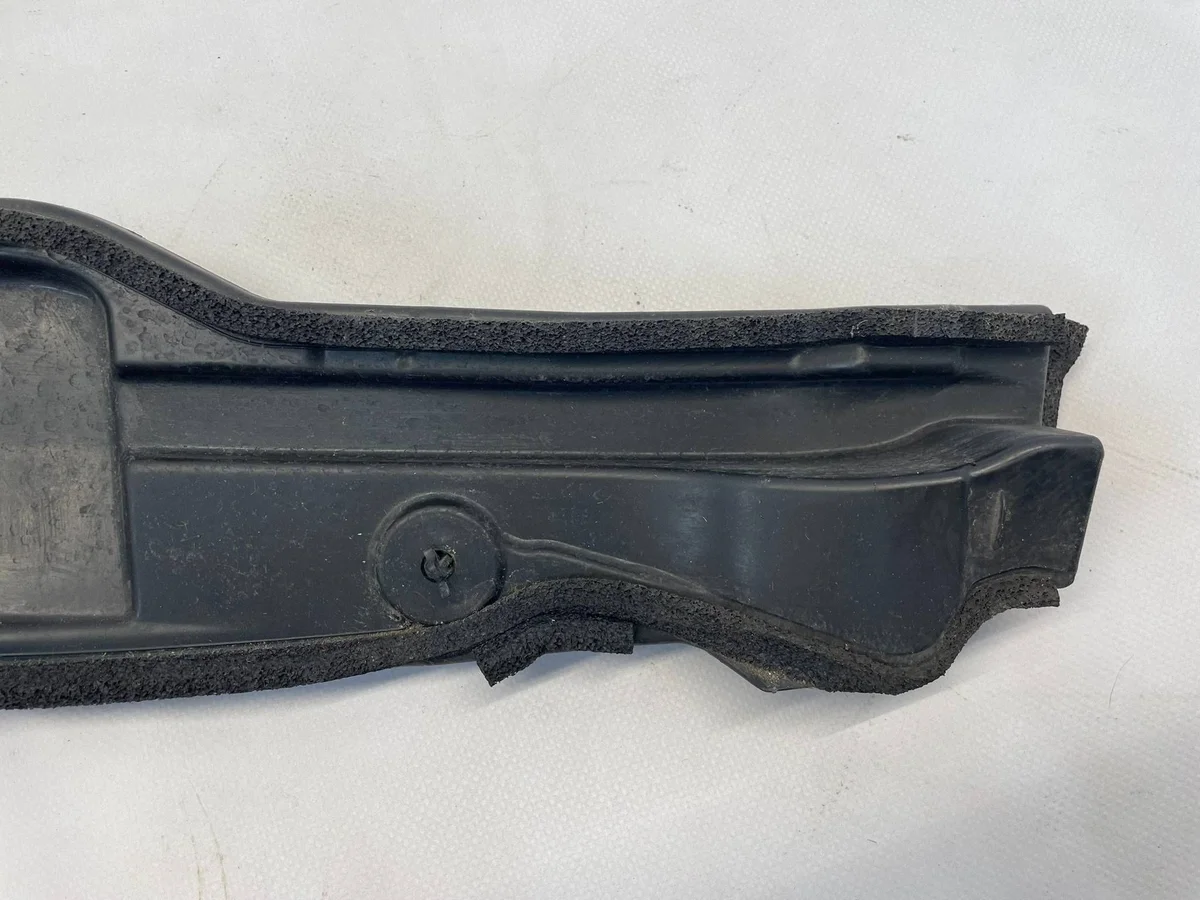 Toyota Prius W3 53828-47030 aile garde-boue image 4