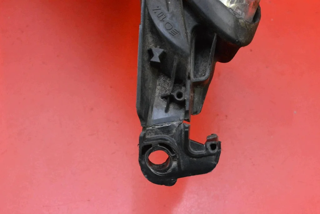 Faro Derecho Peugeot 207 06-09 Usado image 7