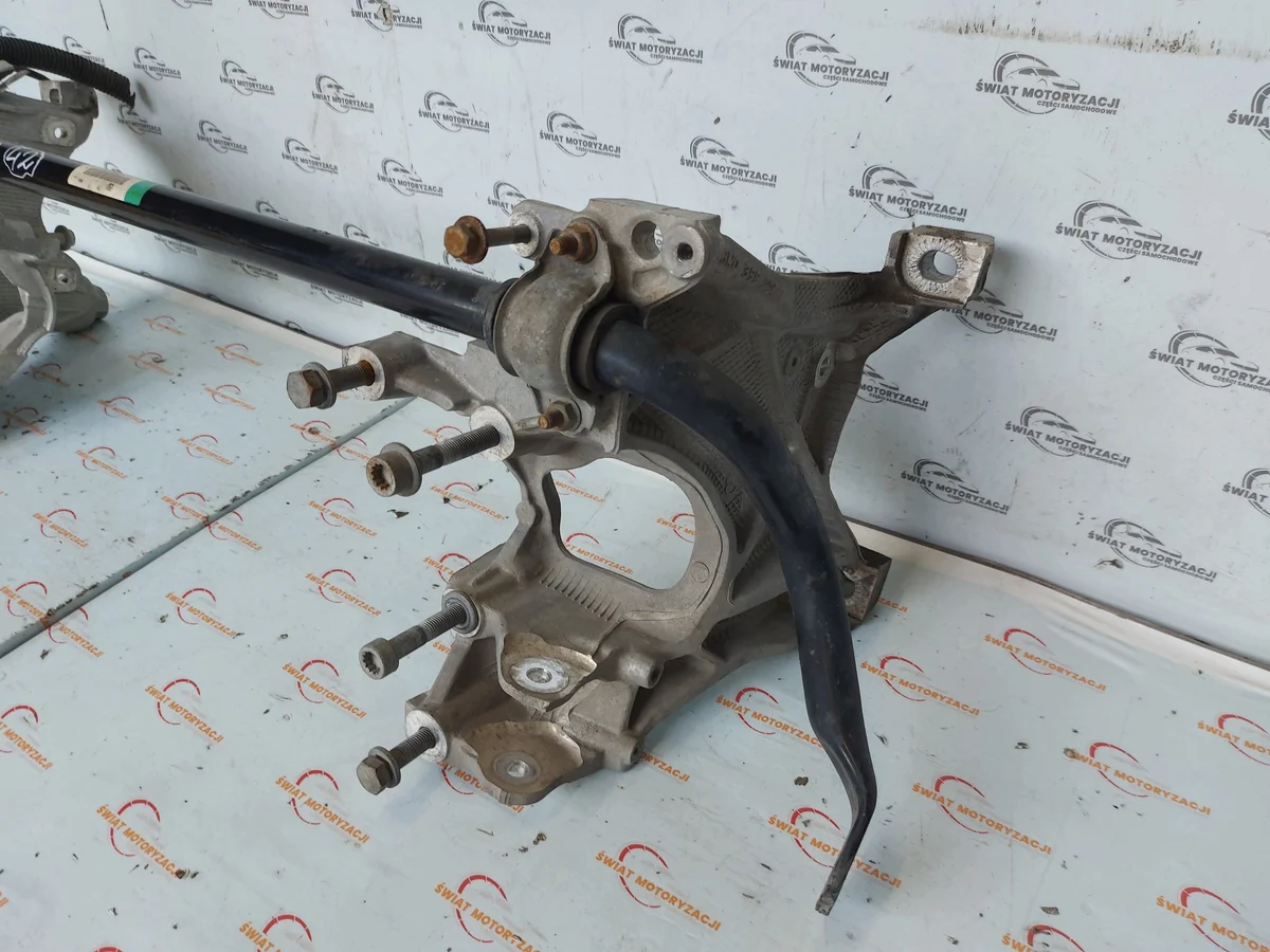 Audi A4 B9 tukivarren kiinnike 8W0399296E image 3