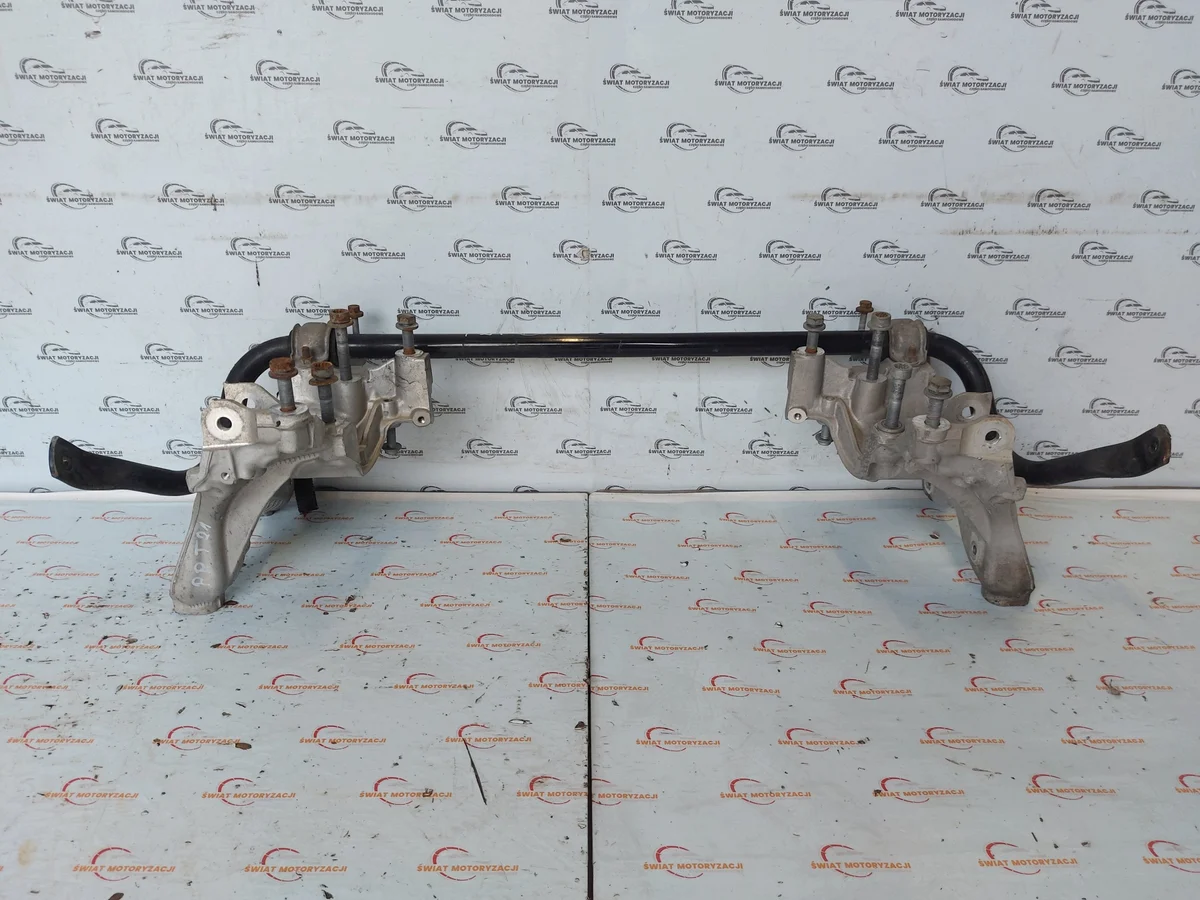 Audi A4 B9 tukivarren kiinnike 8W0399296E image 4