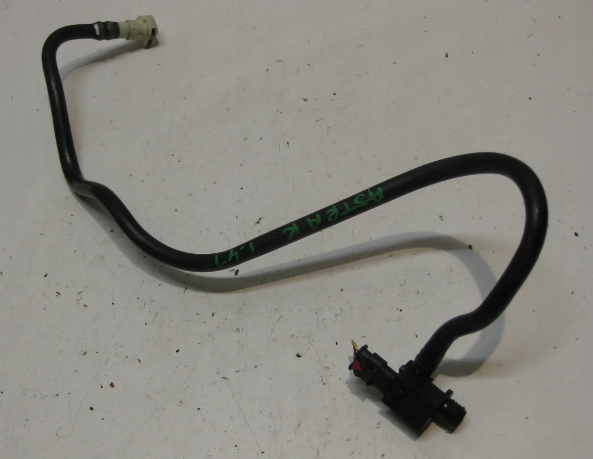 Opel Astra K V 15-22 Tubo Pressione 13406491