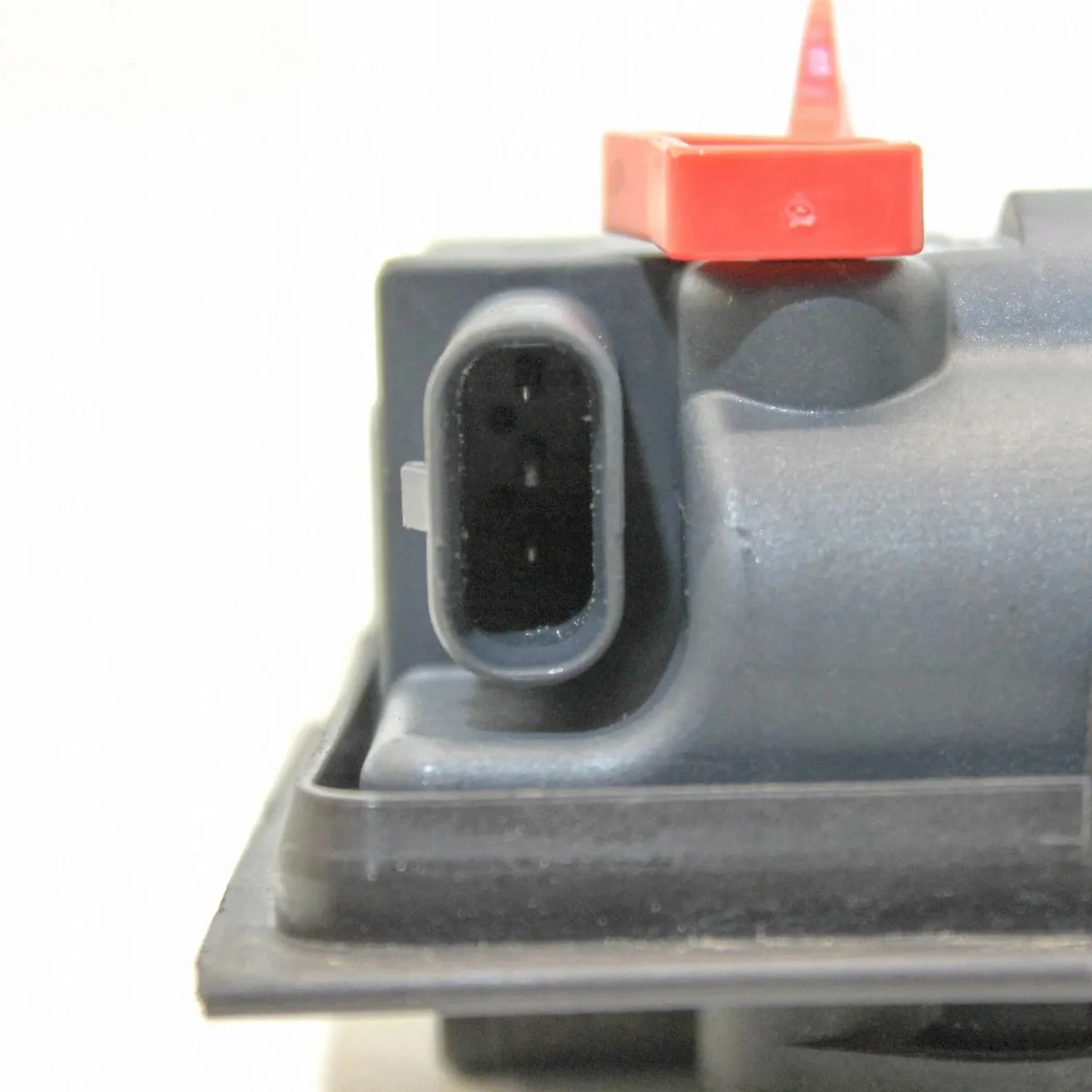 Mercedes-Benz A0008202303 Stellmotor Tankklappe image 5