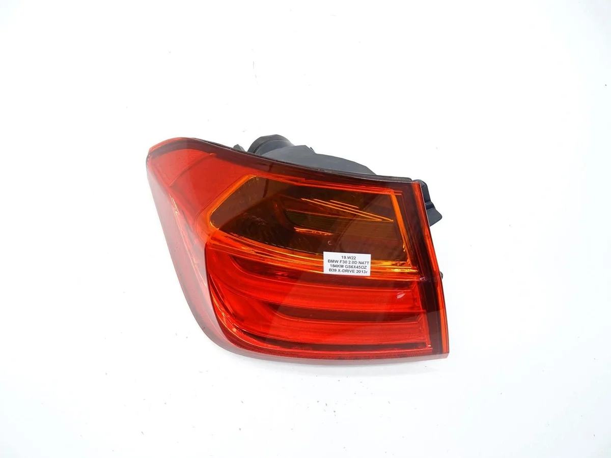 Lanterna Traseira Esquerda BMW F30 Usada image 3