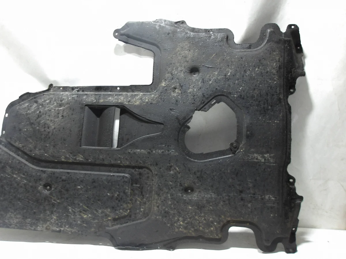 Beschermplaat bak BMW E60 E61 PEC10297 image 6