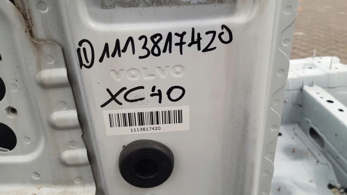 Volvo XC40 linke Vorderseite "Viertel" image 5