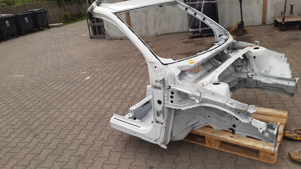 Volvo XC40 Quarto Destra Anteriore 1113817421
