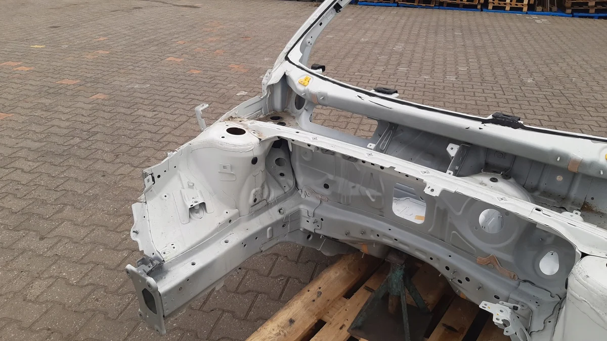 Volvo XC40 Vorderer Kotflügel Rechts image 4