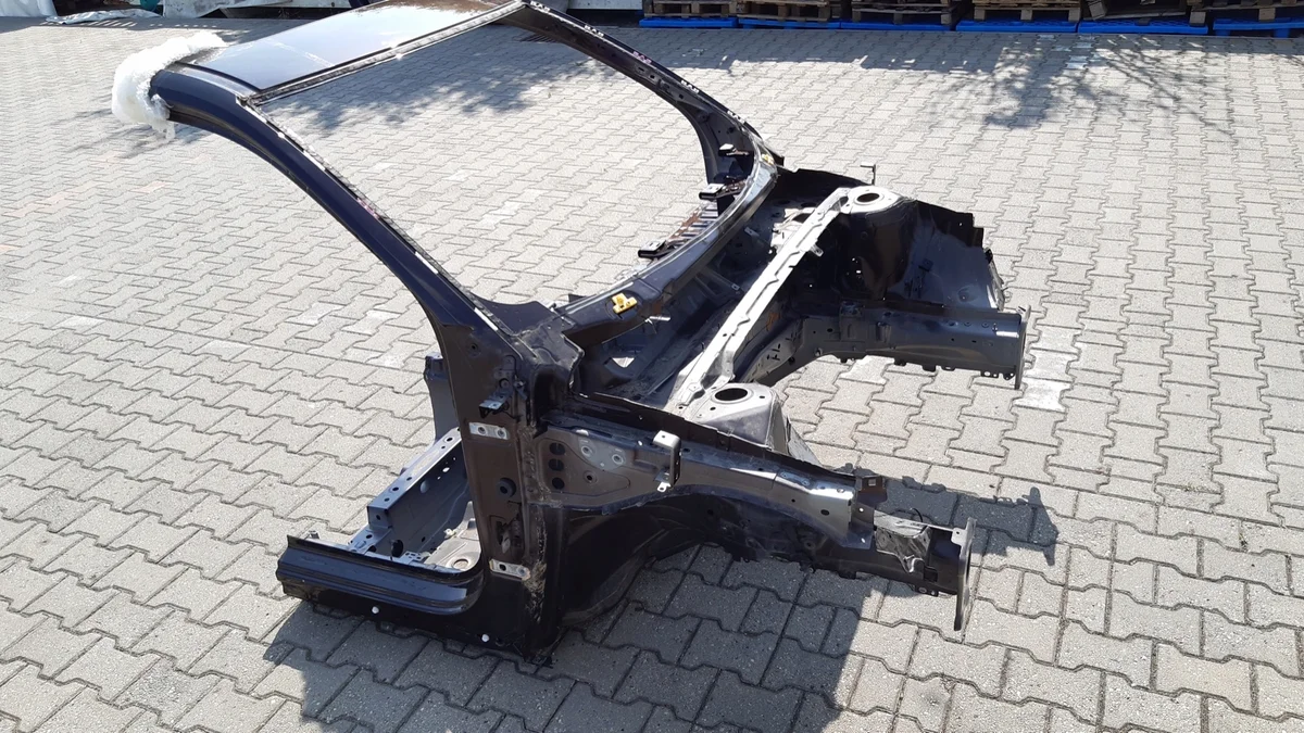 Volvo XC40 Cuarto Delantero Derecho Usado