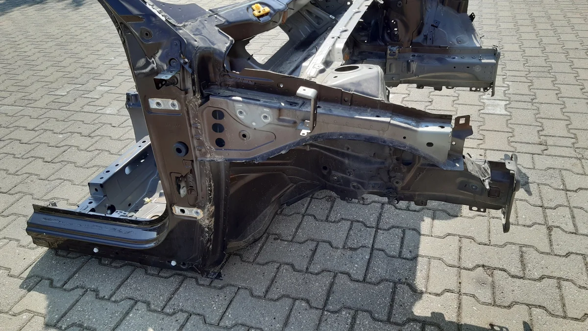 Volvo XC40 Vorderer Kotflügel Rechts thumbnail 1