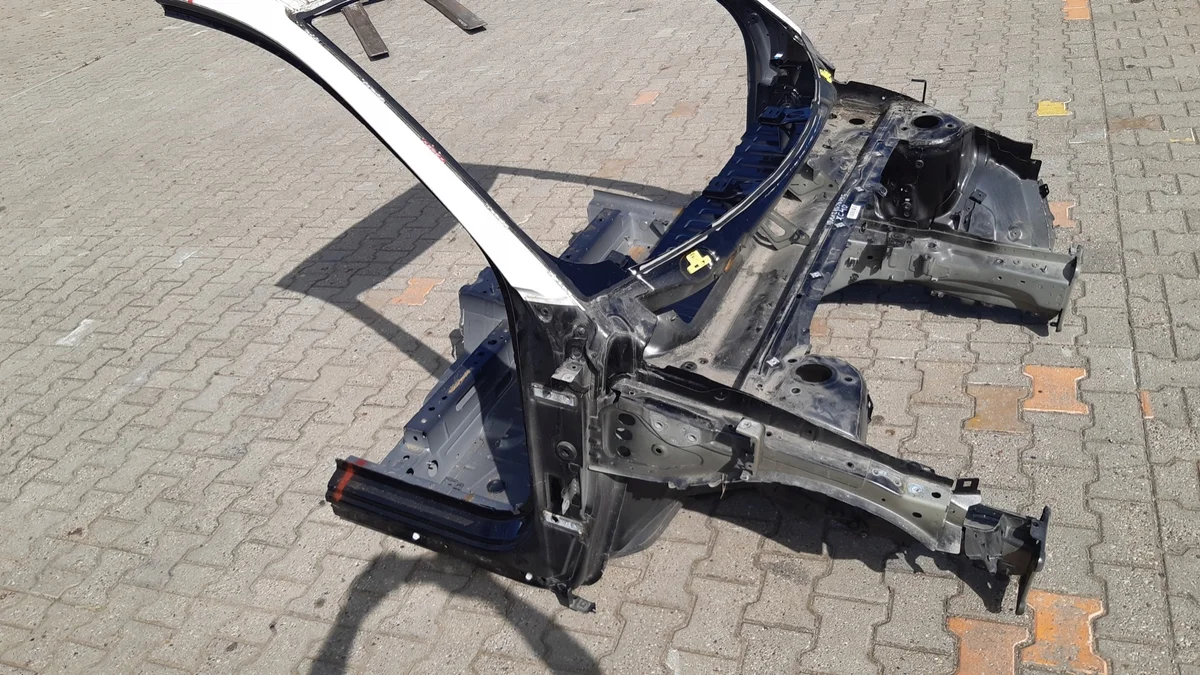 Volvo XC40 Quarto Anteriore Destro OEM 1128636092
