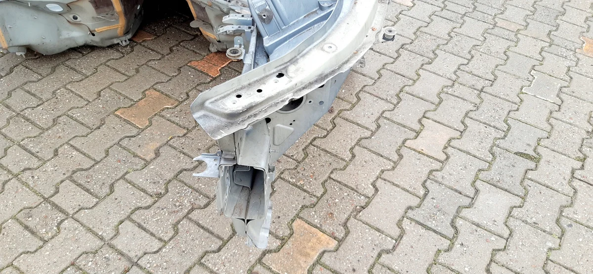 Volvo V90 II - Quarto Anteriore Sinistro image 4