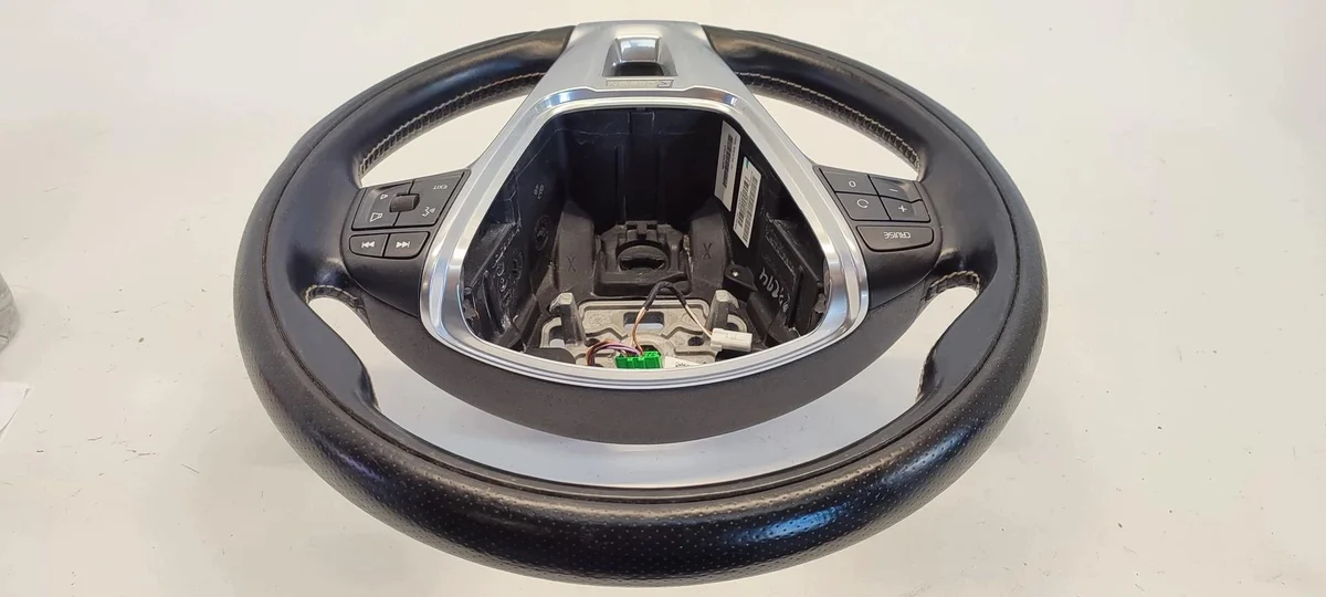 VOLVO XC60 R-DESIGN volant 34152636 image 7