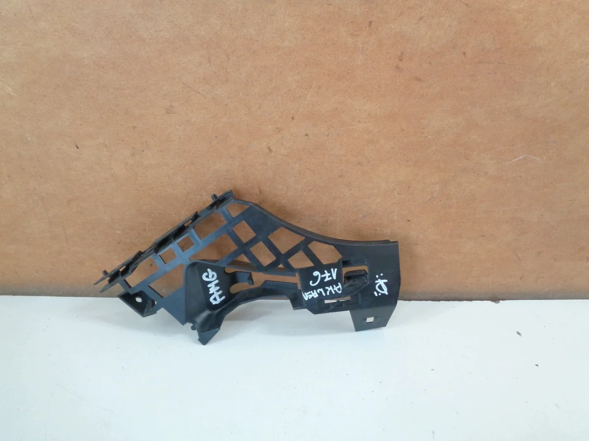 Mercedes Classe A W176 support pare-chocs droit