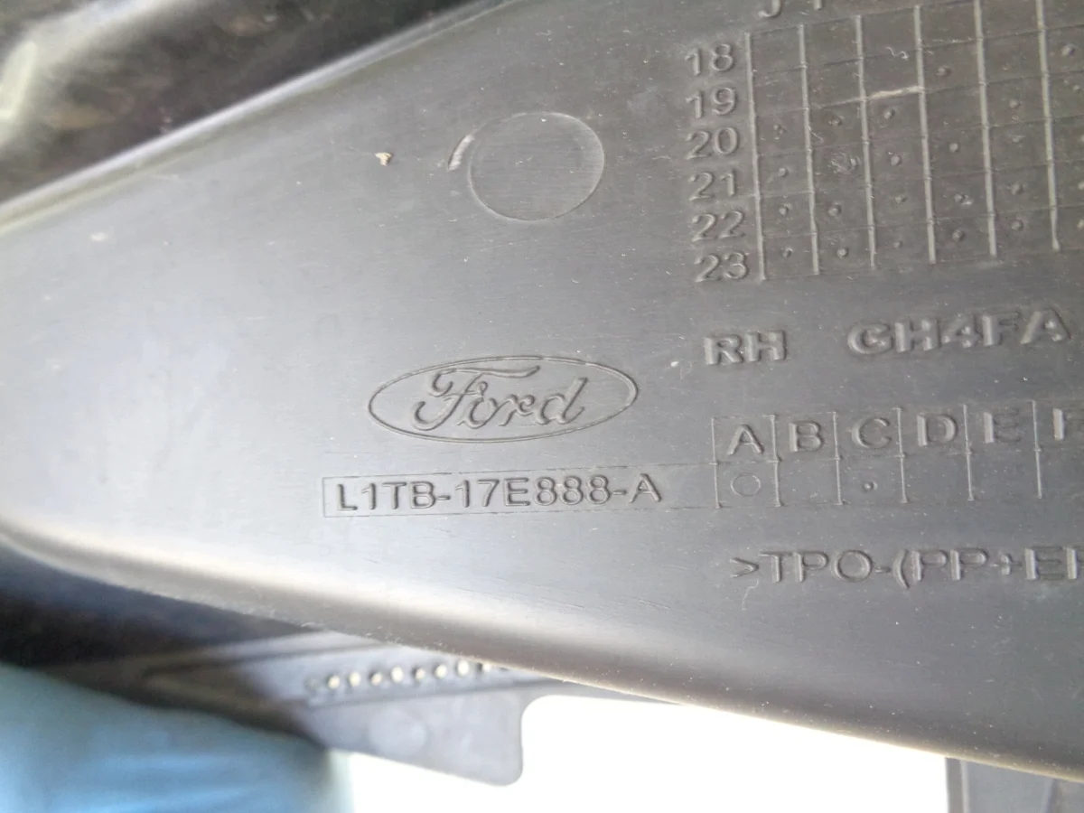 Ford Puma MK2 II Stoßfängerhalterung rechts vorne image 3
