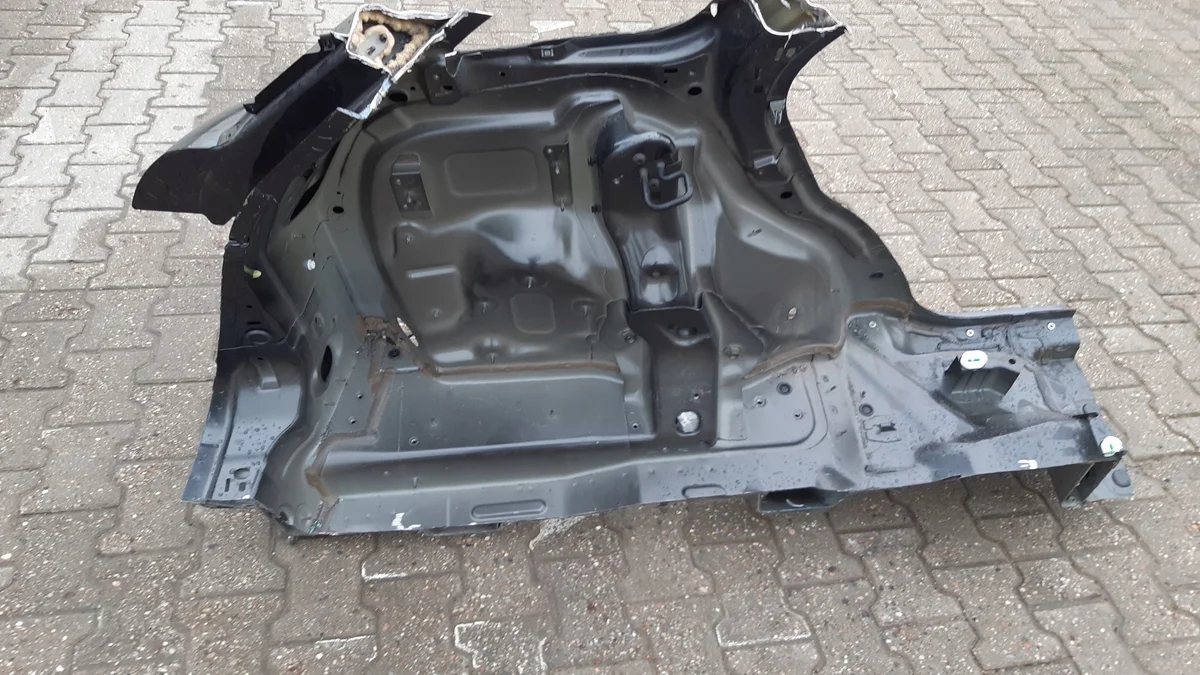 Range Rover Evoque L551 takalokasuoja vasen image 6