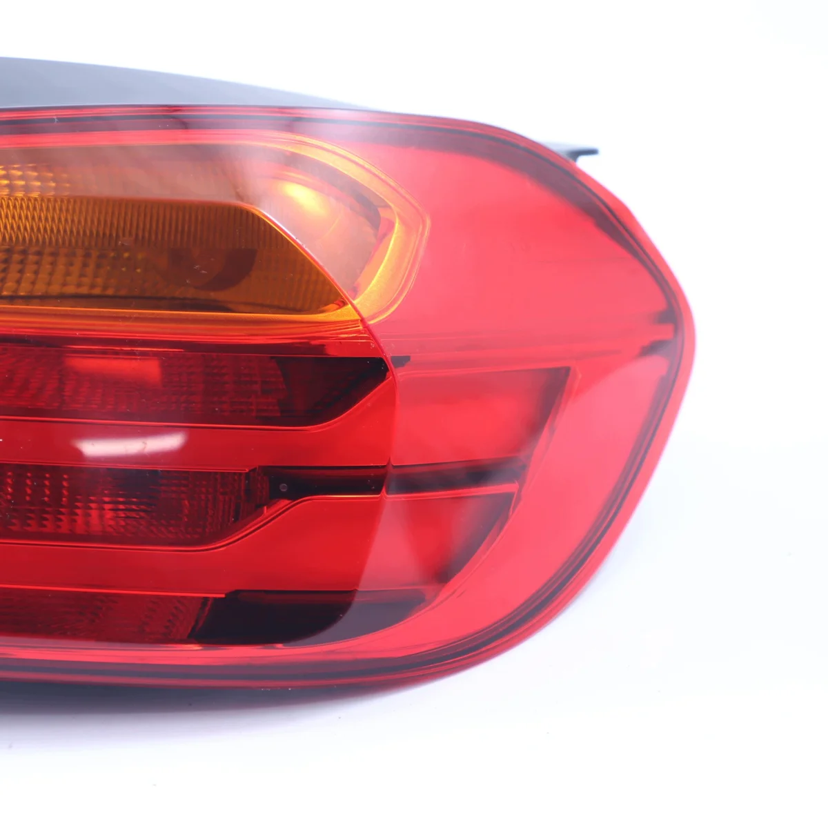 BMW F32 F33 F36 F82 M4 Rückleuchte Rechts image 3