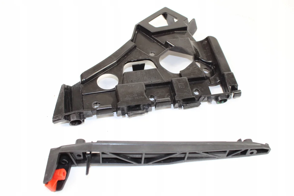 Opel Astra J 2012 - Linker bumperclip image 4