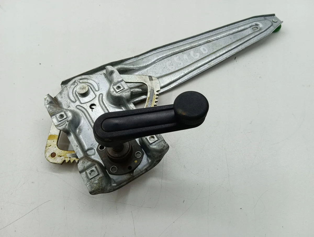 Manivelle vitre Toyota Yaris II 6926002020 image 3