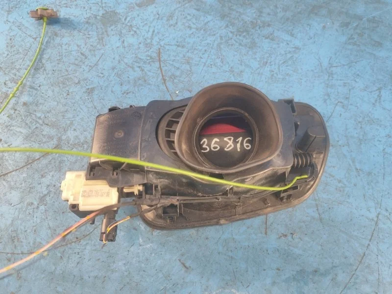 BMW F12 F13 Tanklock 7228213 image 4