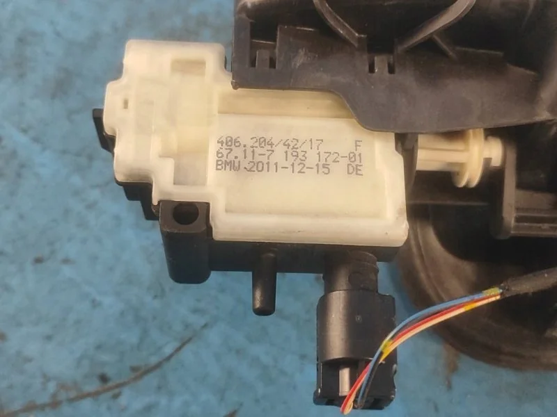 BMW F12 F13 Tanklock 7228213 image 5