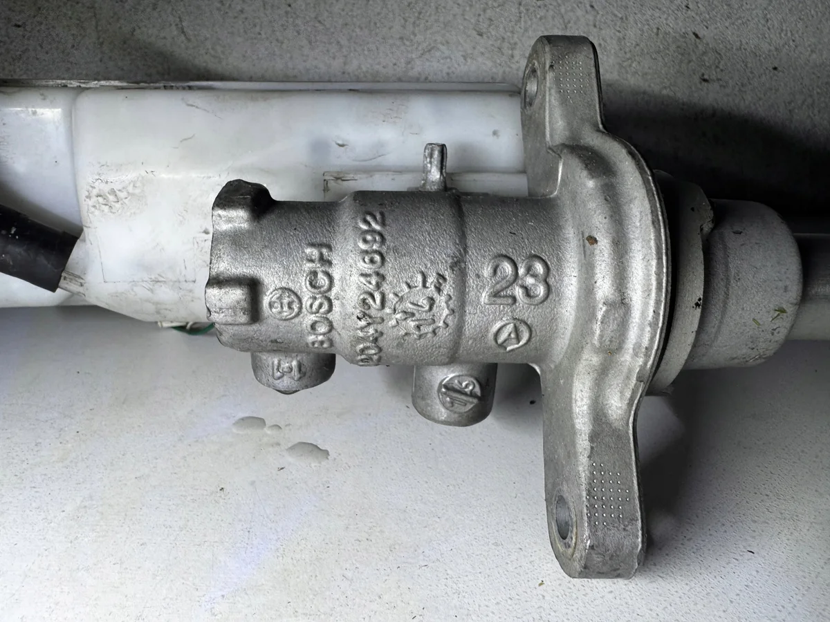 Cilindro de Freio Toyota Avensis 0204Y24692 image 6