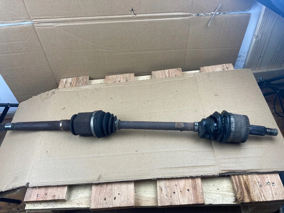Eje de transmisión Land Rover Discovery 3 LR072069G