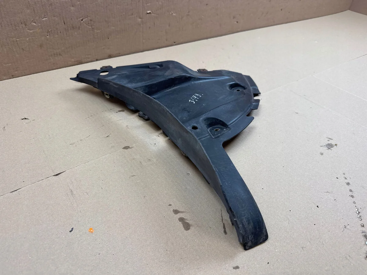 Porsche Macan 95B Support Garde-boue 95B825101 image 3