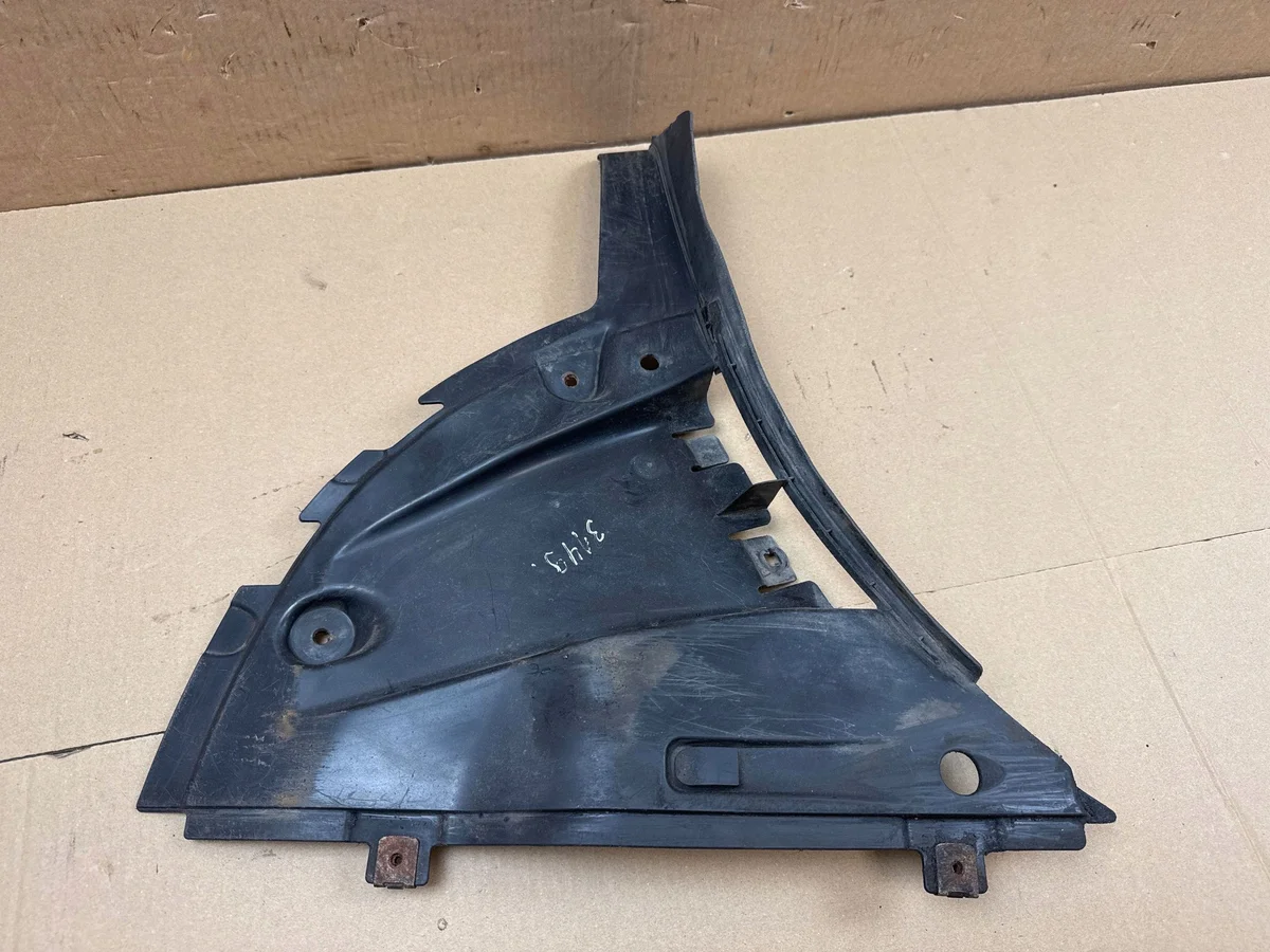 Porsche Macan 95B Support Garde-boue 95B825101 image 5
