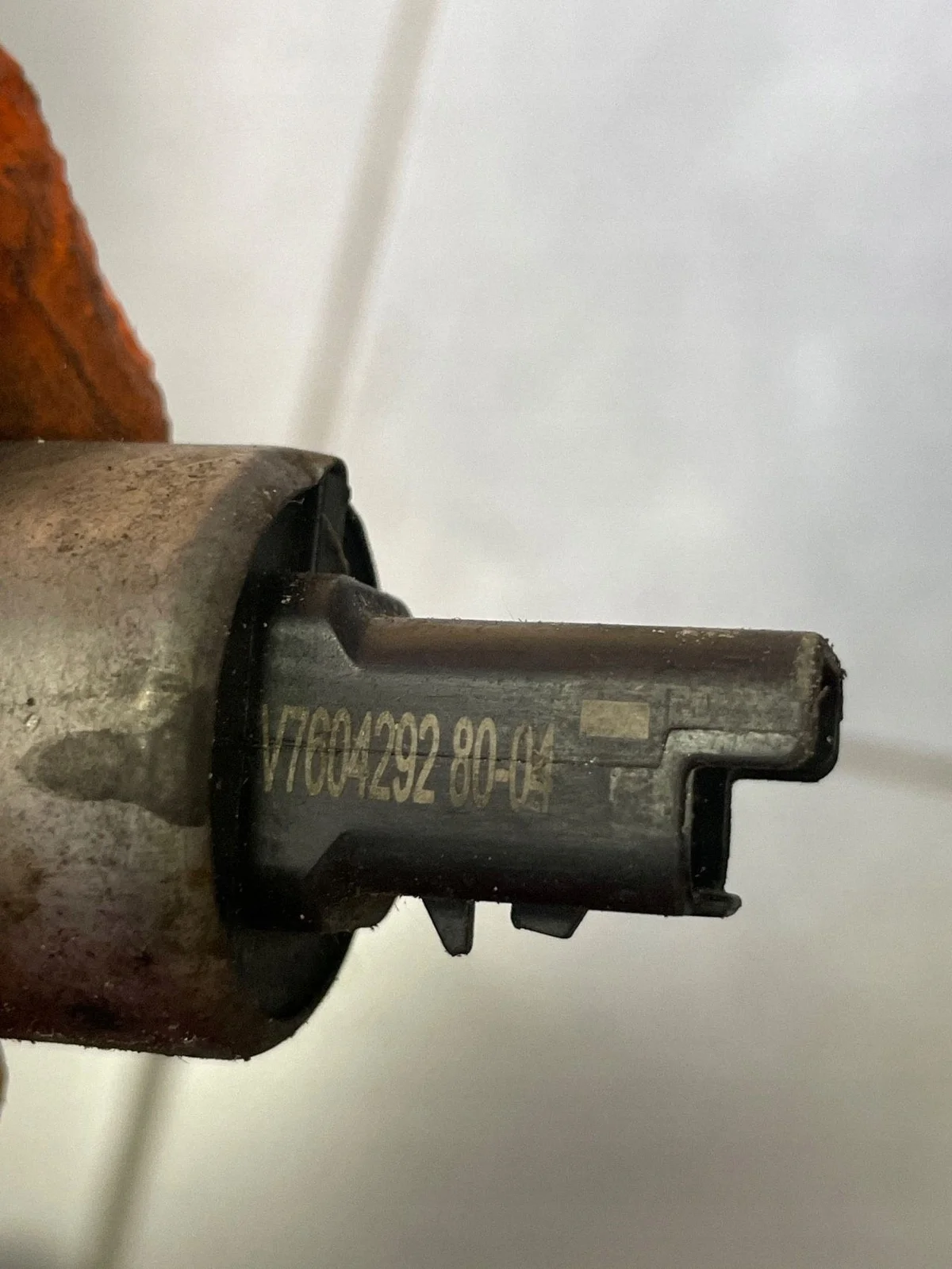 2012 Citroen C4 II Variable Valve Timing Solenoid image 5