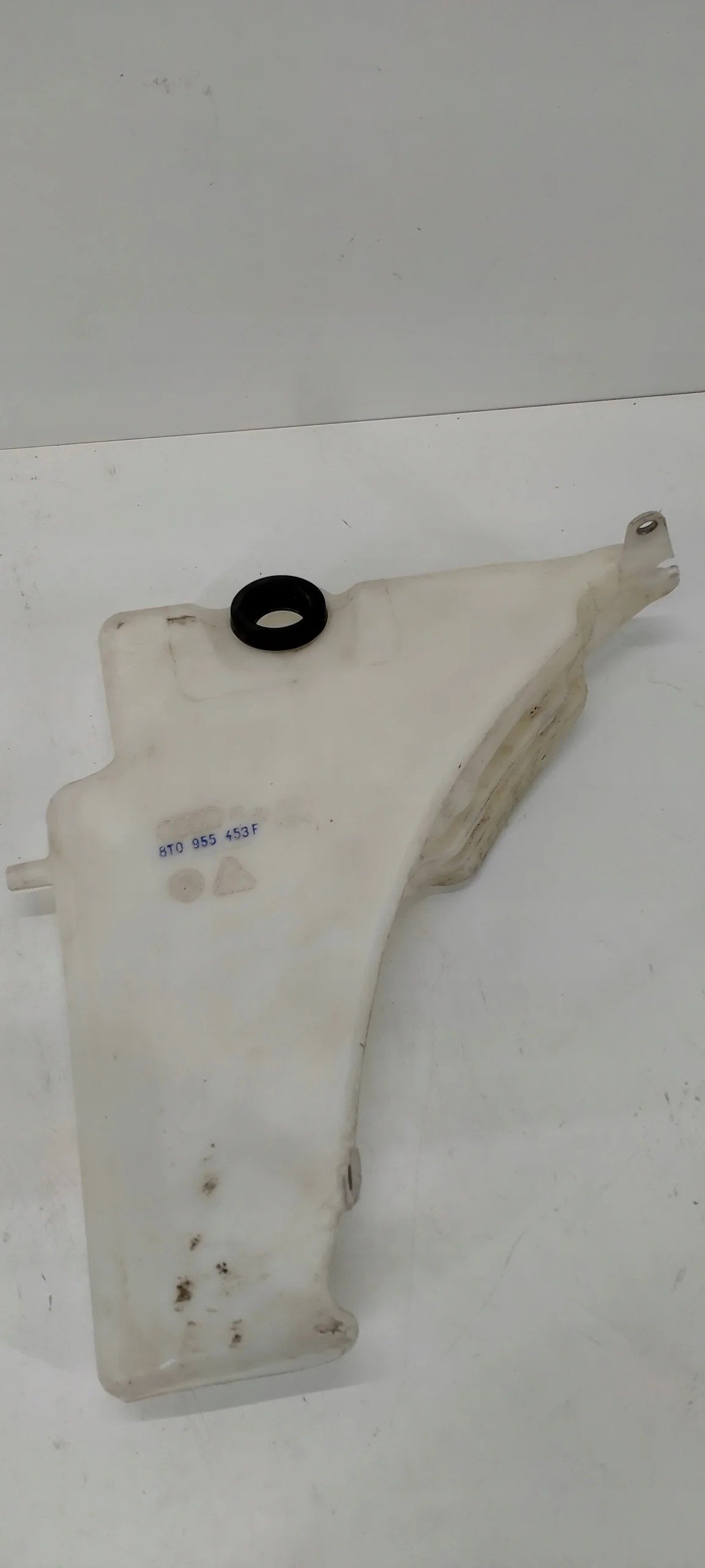 Audi A5 ruitensproeiervloeistoftank image 3