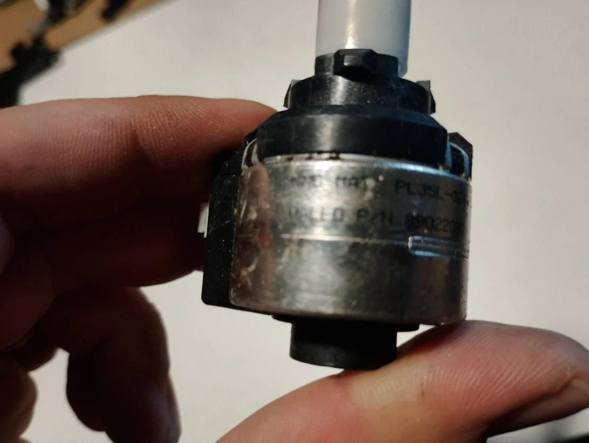 Maserati Koplampregeling Motor 89022080 image 5