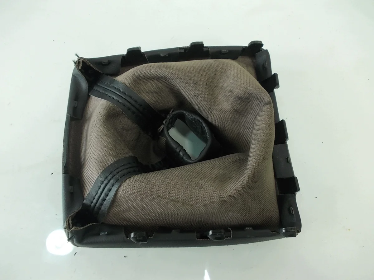 Funda Palanca Cambios Subaru Impreza GH 66110H10 image 4
