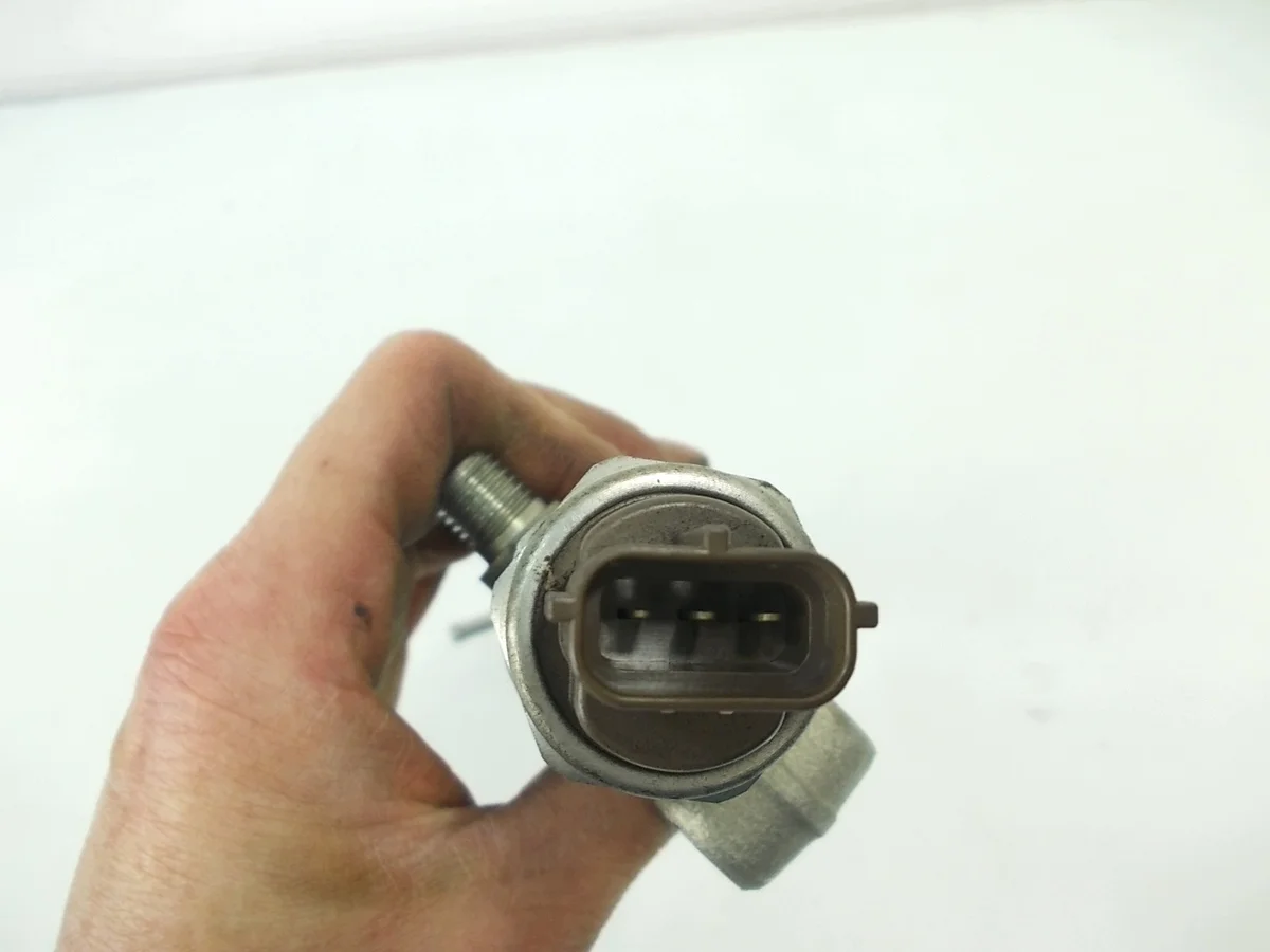Subaru Impreza 2.0 Diesel GH 3 III - rampe injection image 5