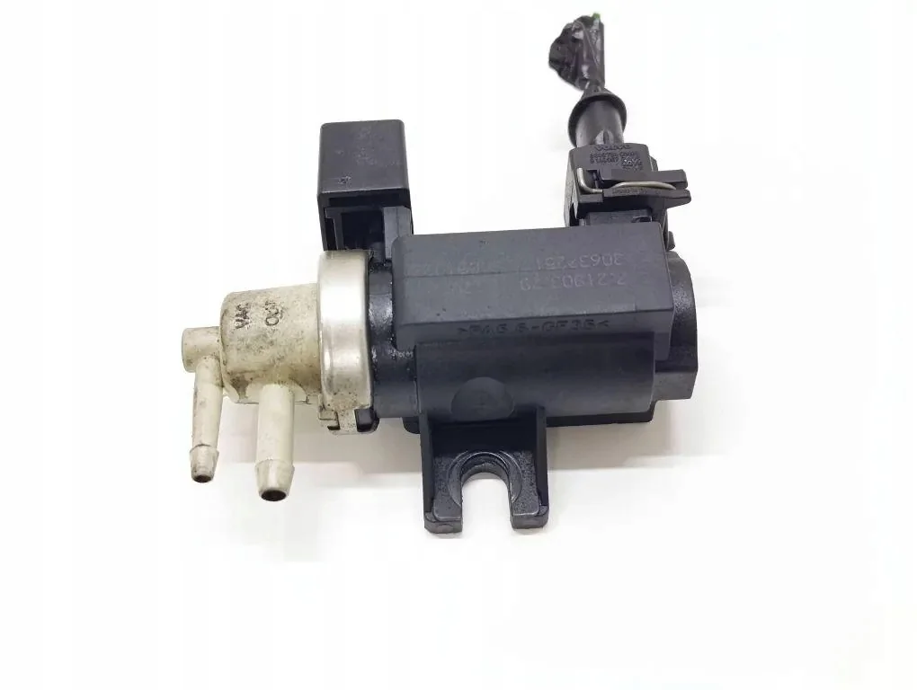 Volvo V70 II 2.4D 30637251 klep