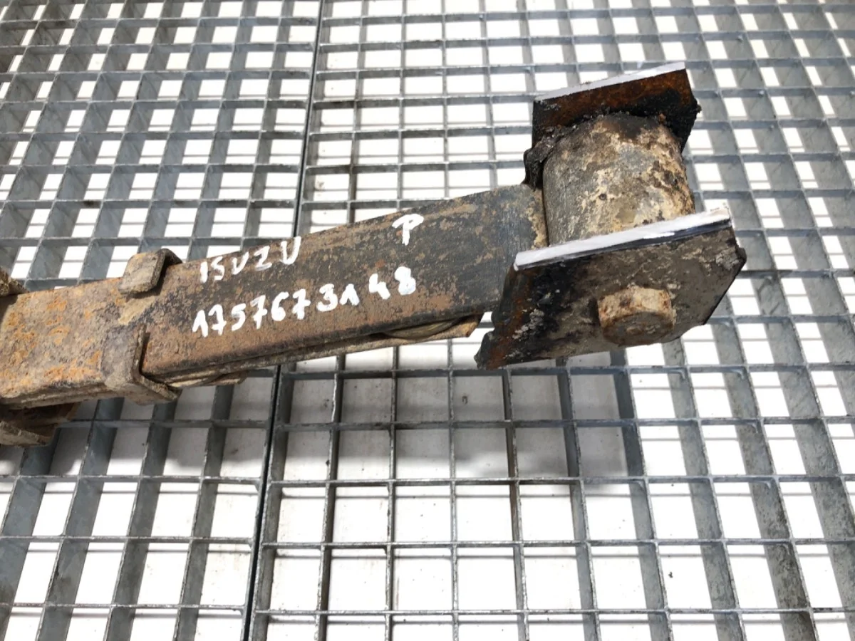 Isuzu Trooper jousi LORK-713-23725 image 3