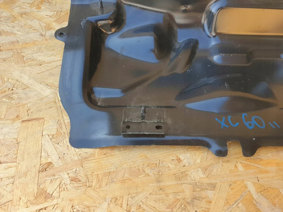 Volvo XC60 II Cubierta Panel 31651596 image 3