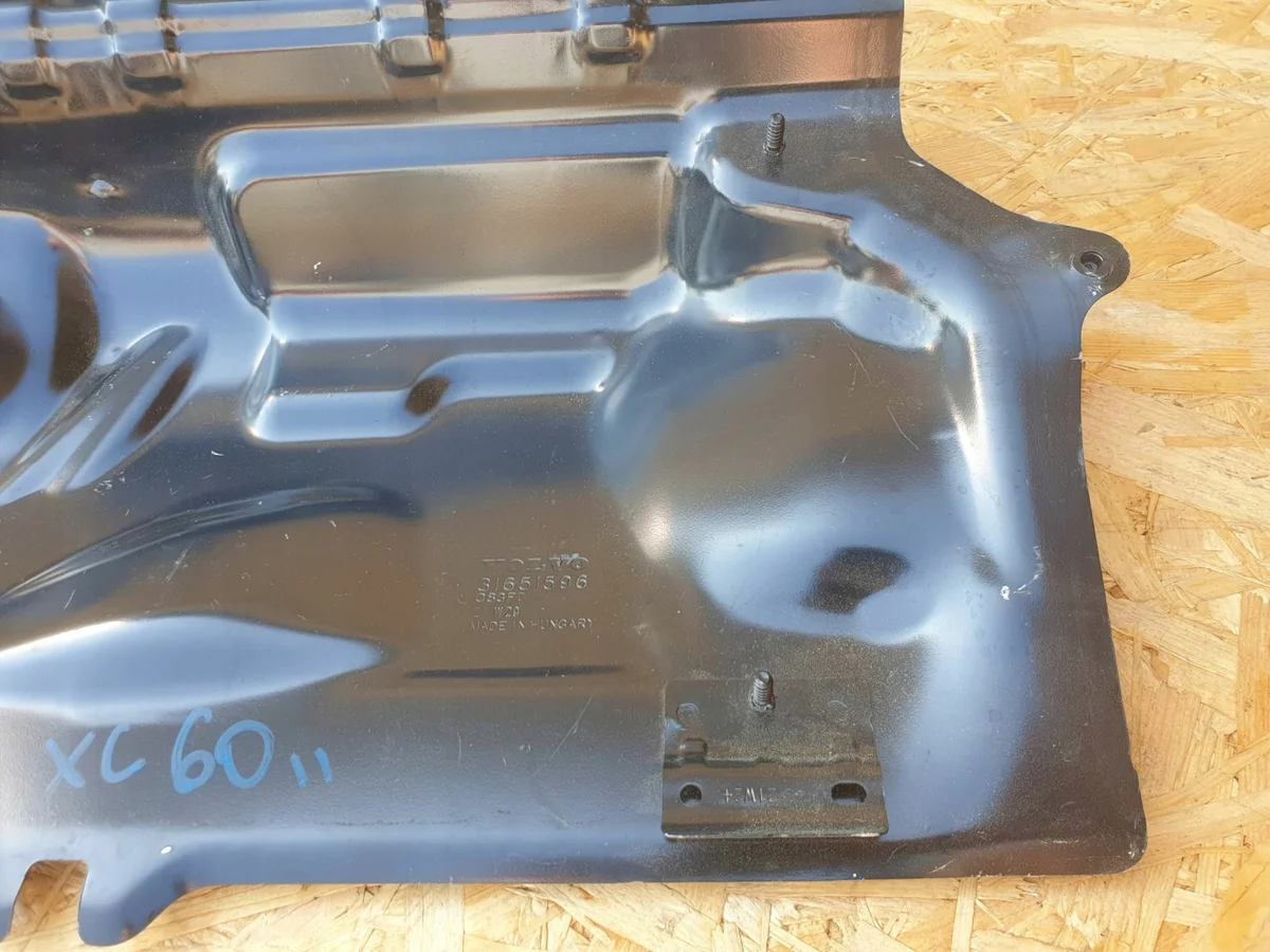 Volvo XC60 II Cubierta Panel 31651596 image 4
