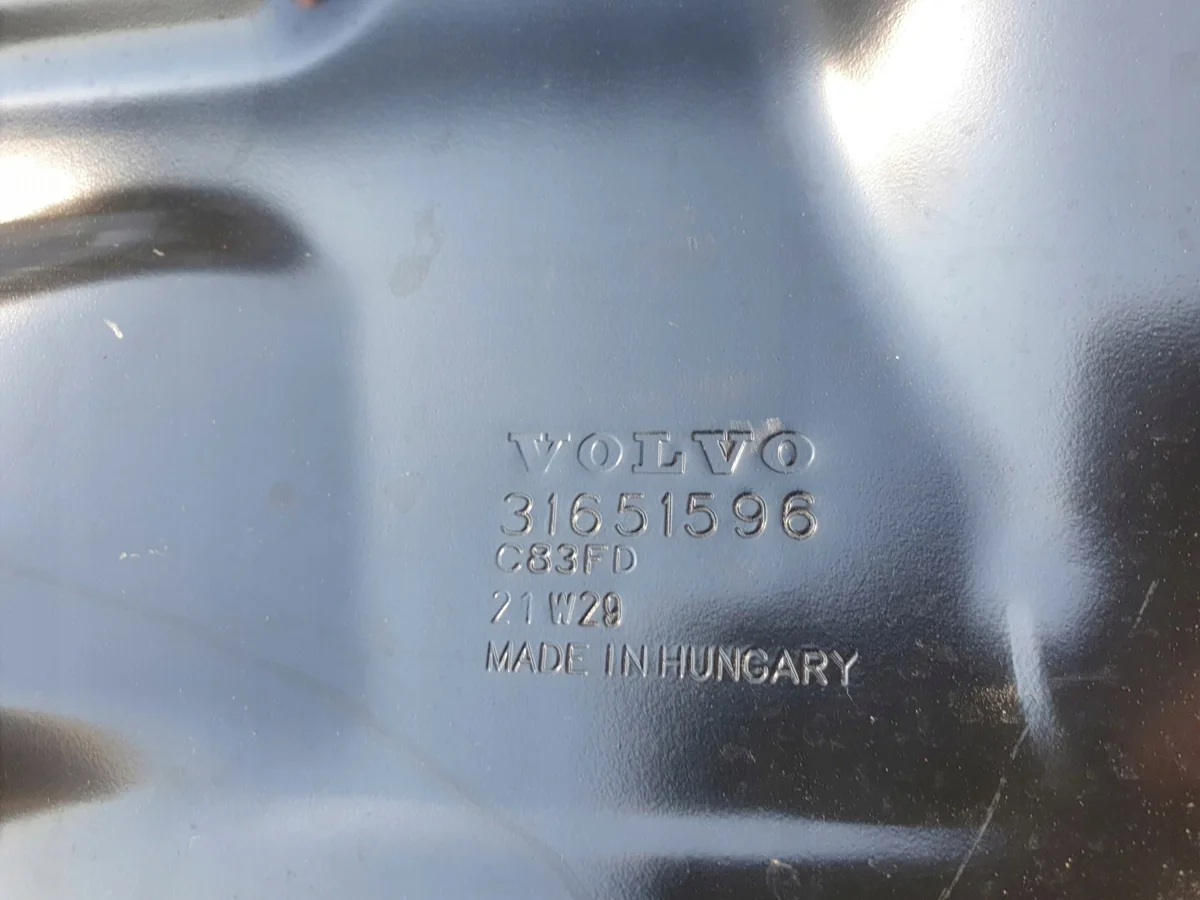 Volvo XC60 II Cubierta Panel 31651596 image 7