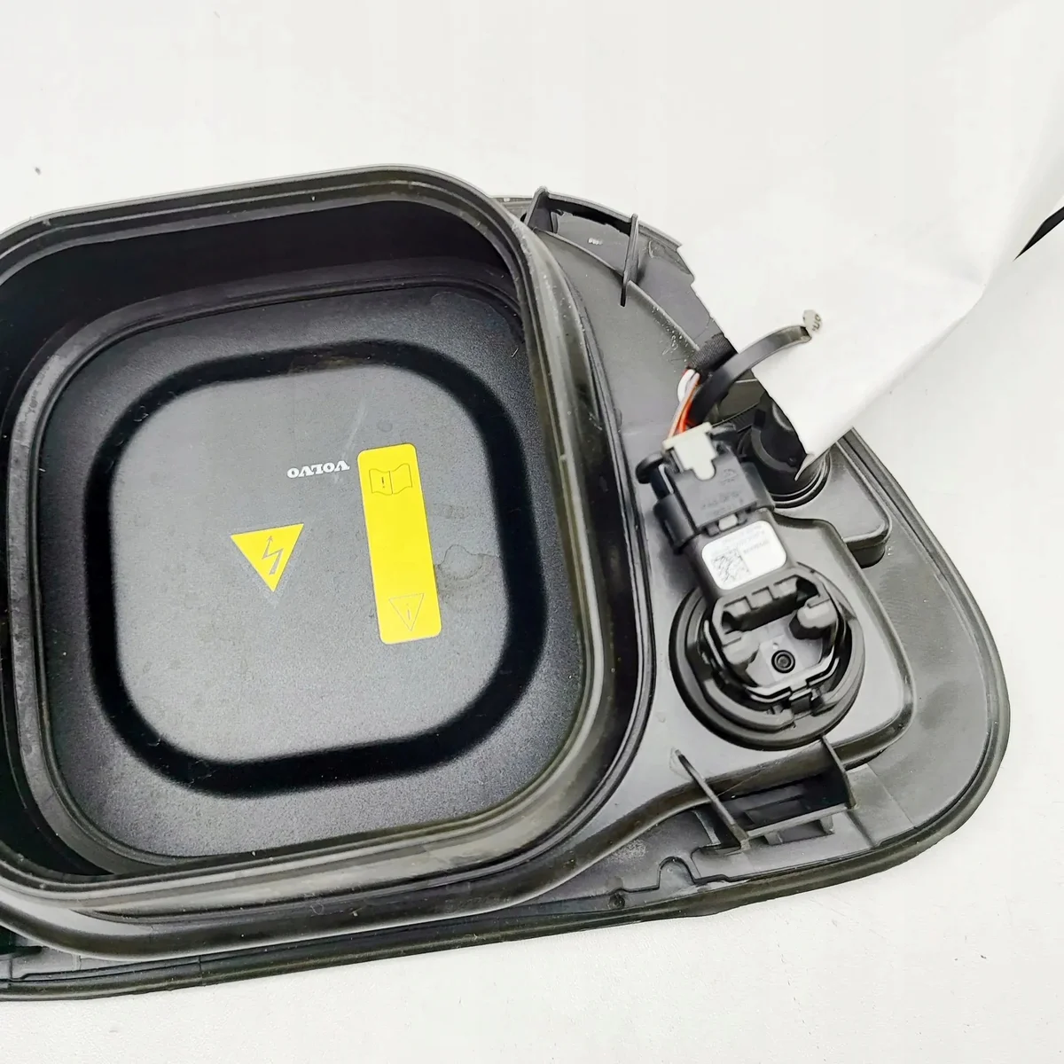 Tankklappe Volvo C40 (539) 32357683 image 6