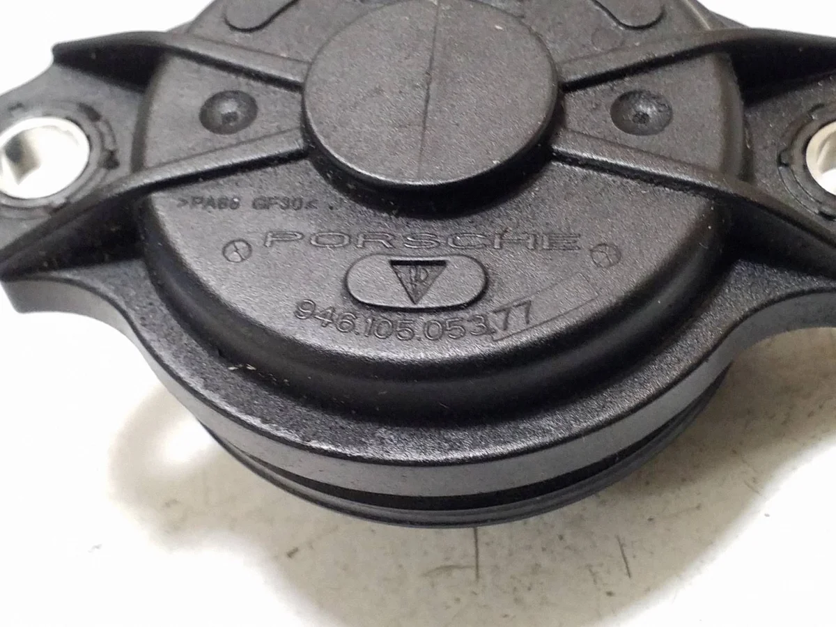 Porsche Macan Variable Valve Timing Solenoid image 4