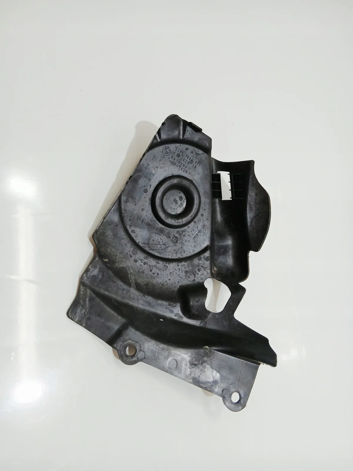 Schutz BMW E60 links 7046901 image 5