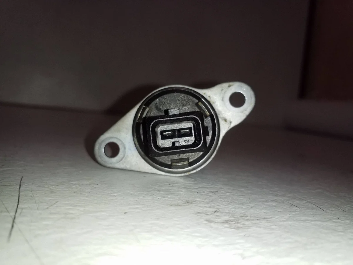 Porsche Macan Variable Valve Timing Solenoid image 3
