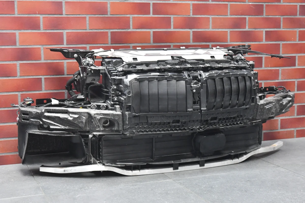 BMW 4 G22 G23 LCI M-Paket Maske image 8