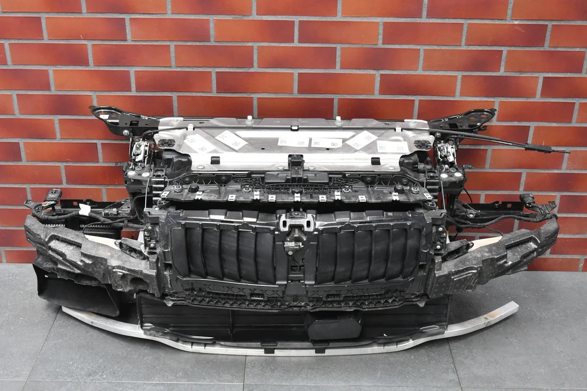 BMW 4 G22 G23 LCI M-Paket Maske image 9