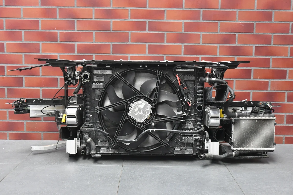BMW 4 G22 G23 LCI M-Paket Maske image 10