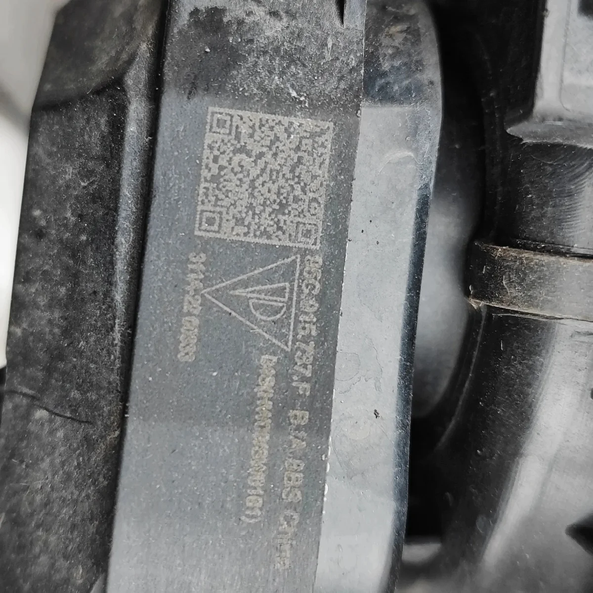 Audi e-tron GT polttoaineluukun kansi 95C915737F image 9